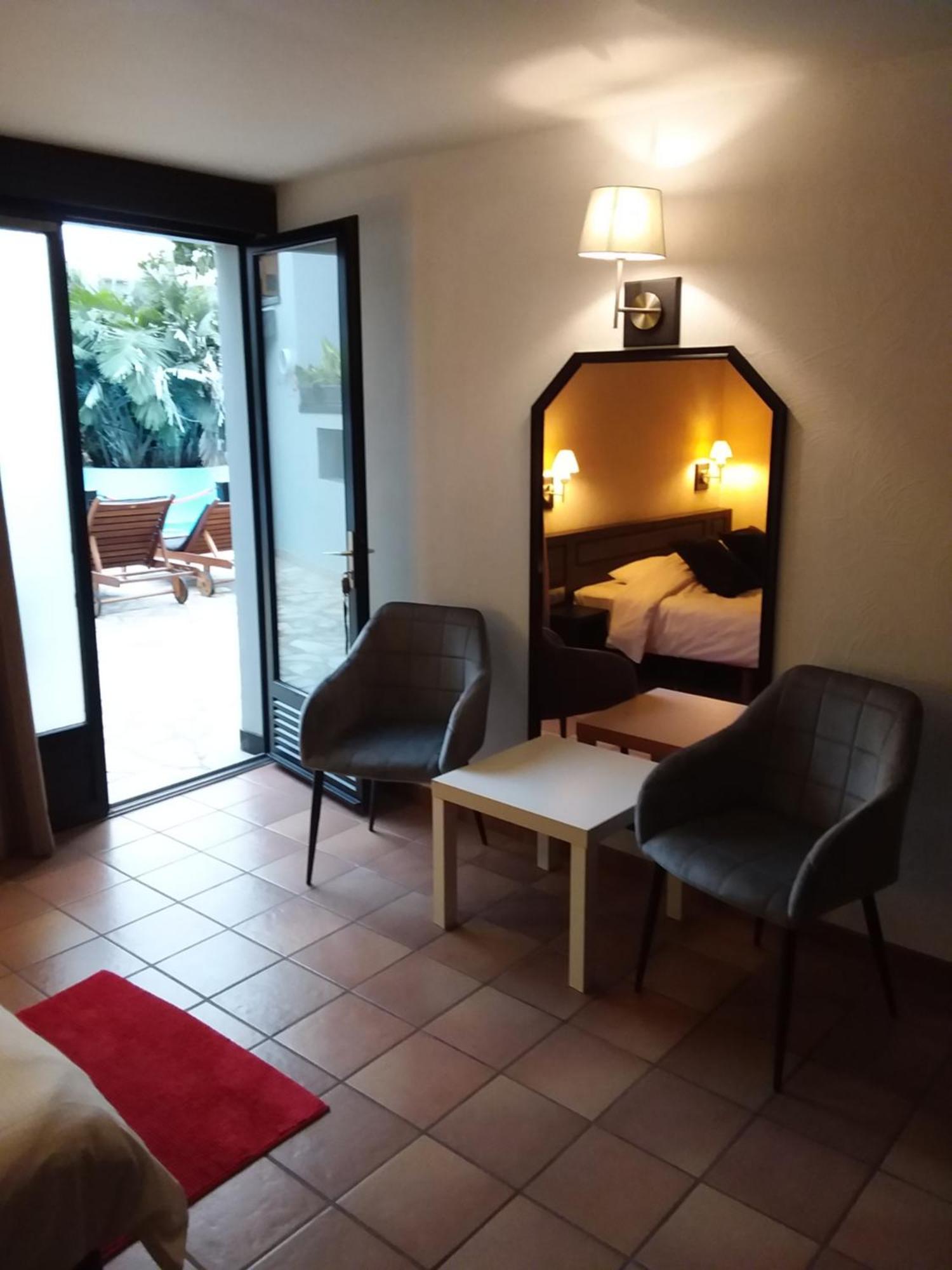 Tropical Hotel Durbuy Bagian luar foto